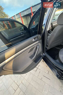 Универсал Volkswagen Golf 2008 в 