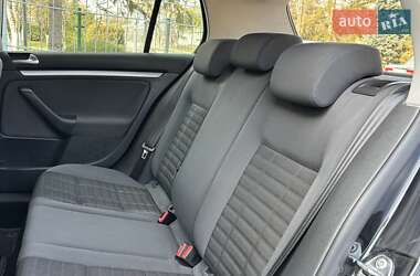 Хэтчбек Volkswagen Golf 2008 в 