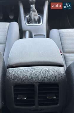 Хэтчбек Volkswagen Golf 2008 в 