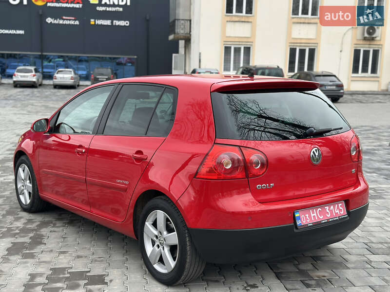 Хэтчбек Volkswagen Golf 2008 в Виннице