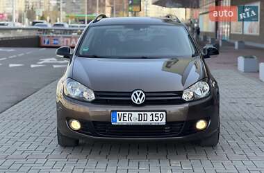 Универсал Volkswagen Golf 2013 в 