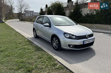 Хэтчбек Volkswagen Golf 2009 в 