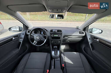 Хэтчбек Volkswagen Golf 2009 в 