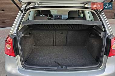 Хетчбек Volkswagen Golf 2006 в 