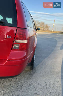 Універсал Volkswagen Golf 2005 в 