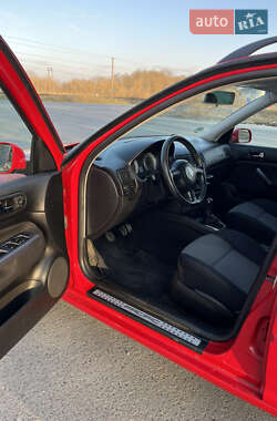 Універсал Volkswagen Golf 2005 в 