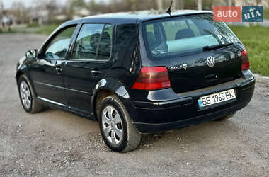 Хэтчбек Volkswagen Golf 1999 в 
