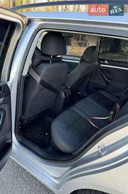Универсал Volkswagen Golf 2009 в 
