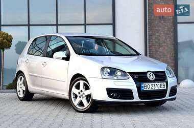 Хэтчбек Volkswagen Golf 2008 в 