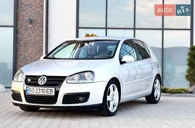 Хэтчбек Volkswagen Golf 2008 в 