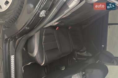 Хетчбек Volkswagen Golf 2002 в 