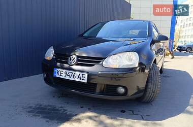 Хэтчбек Volkswagen Golf 2006 в 