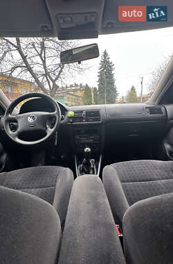 Универсал Volkswagen Golf 2001 в 