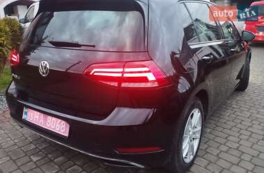 Хэтчбек Volkswagen Golf 2018 в 