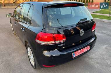 Хетчбек Volkswagen Golf 2009 в 