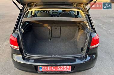 Хетчбек Volkswagen Golf 2009 в 