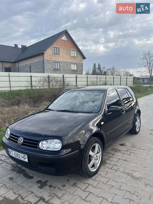 Volkswagen Golf 2002