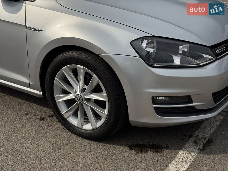 Універсал Volkswagen Golf 2013 в Ковелі