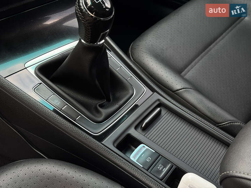 Універсал Volkswagen Golf 2013 в Ковелі