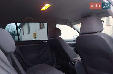 Хетчбек Volkswagen Golf 2007 в 