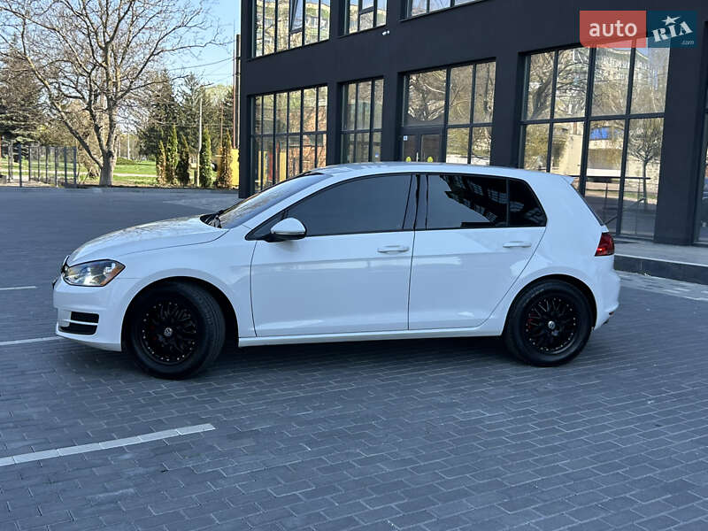 Хетчбек Volkswagen Golf 2016 в Полтаві