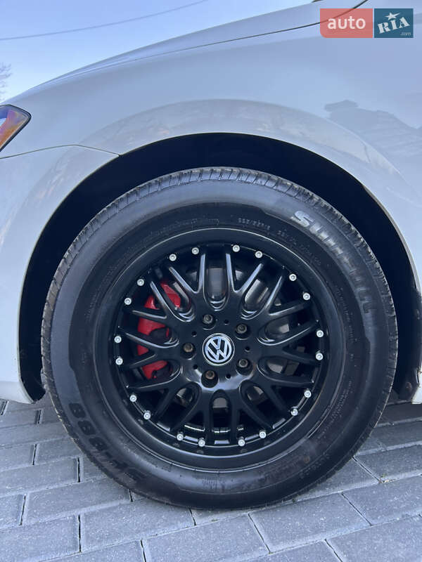 Хетчбек Volkswagen Golf 2016 в Полтаві