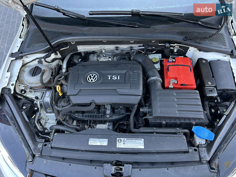 Хетчбек Volkswagen Golf 2016 в Полтаві