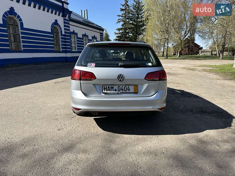 Універсал Volkswagen Golf 2015 в Лебедині