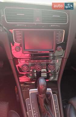 Универсал Volkswagen Golf 2016 в 