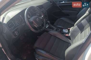 Универсал Volkswagen Golf 2016 в 