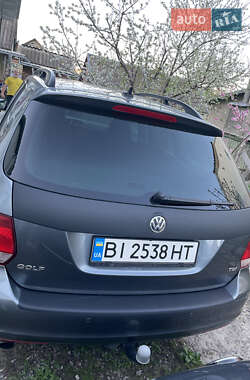 Универсал Volkswagen Golf 2013 в 