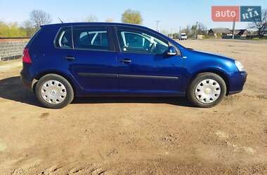 Хэтчбек Volkswagen Golf 2006 в Житомире