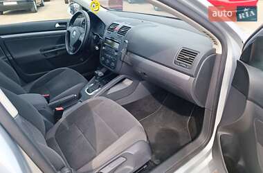 Универсал Volkswagen Golf 2009 в 