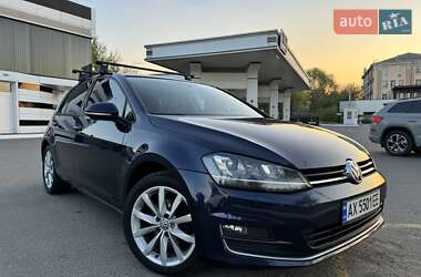 Хэтчбек Volkswagen Golf 2014 в 