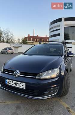 Хэтчбек Volkswagen Golf 2014 в 