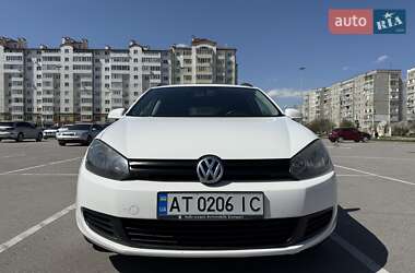 Универсал Volkswagen Golf 2010 в 