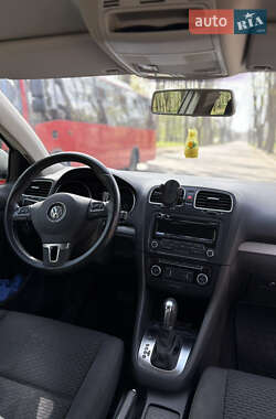 Универсал Volkswagen Golf 2011 в 