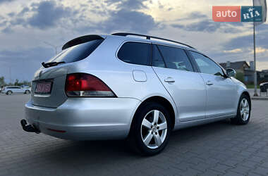 Універсал Volkswagen Golf 2011 в 