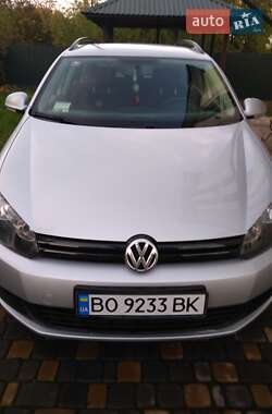 Универсал Volkswagen Golf 2011 в 