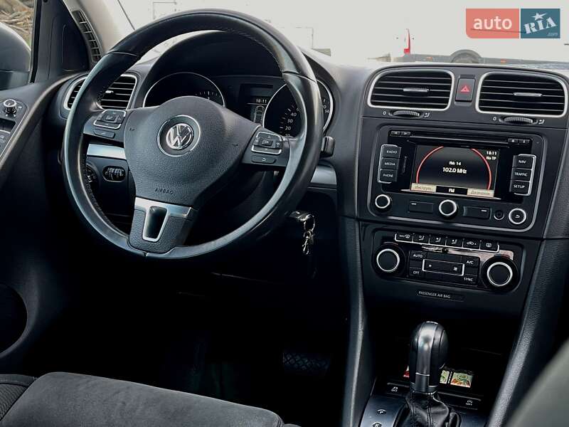 Хэтчбек Volkswagen Golf 2012 в Бердичеве