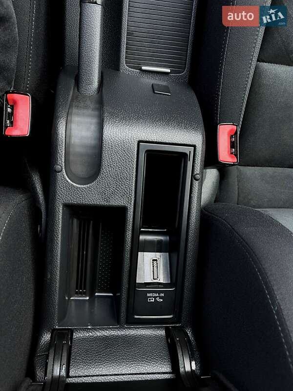 Хэтчбек Volkswagen Golf 2012 в Бердичеве