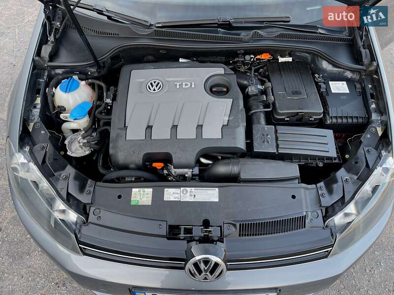 Хэтчбек Volkswagen Golf 2012 в Бердичеве