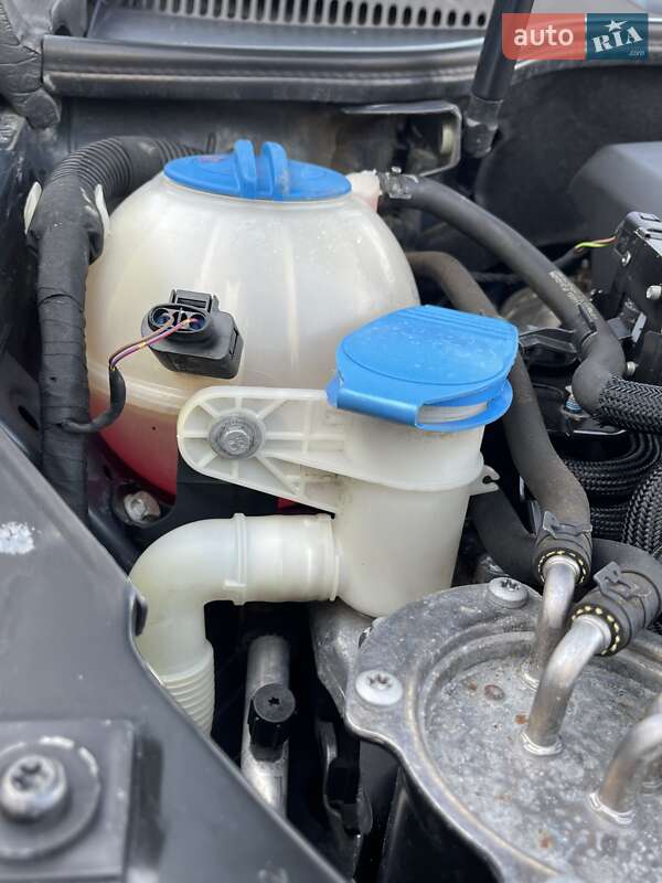Хэтчбек Volkswagen Golf 2012 в Бердичеве