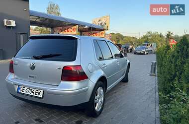 Хетчбек Volkswagen Golf 2001 в 