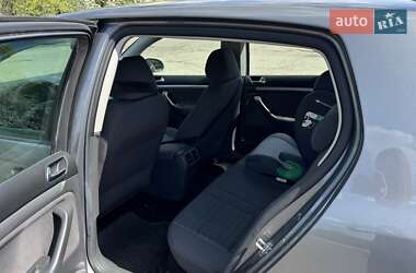 Хэтчбек Volkswagen Golf 2007 в 