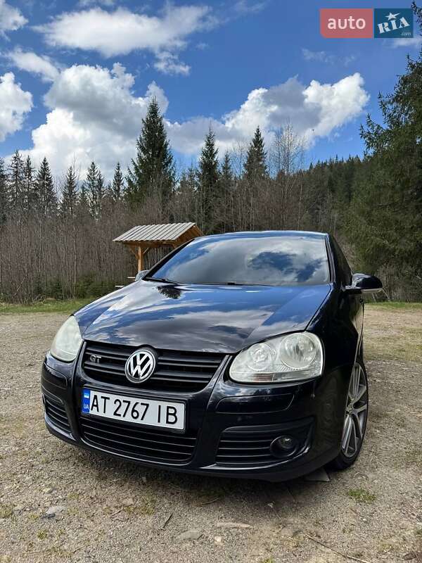 Хетчбек Volkswagen Golf 2006 в Ворохті