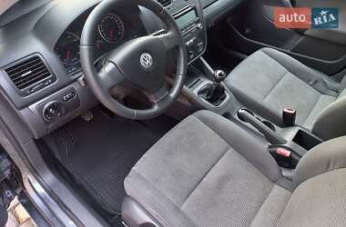 Универсал Volkswagen Golf 2009 в 