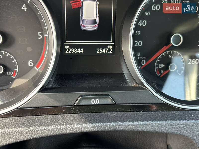 Універсал Volkswagen Golf 2015 в Сокалі