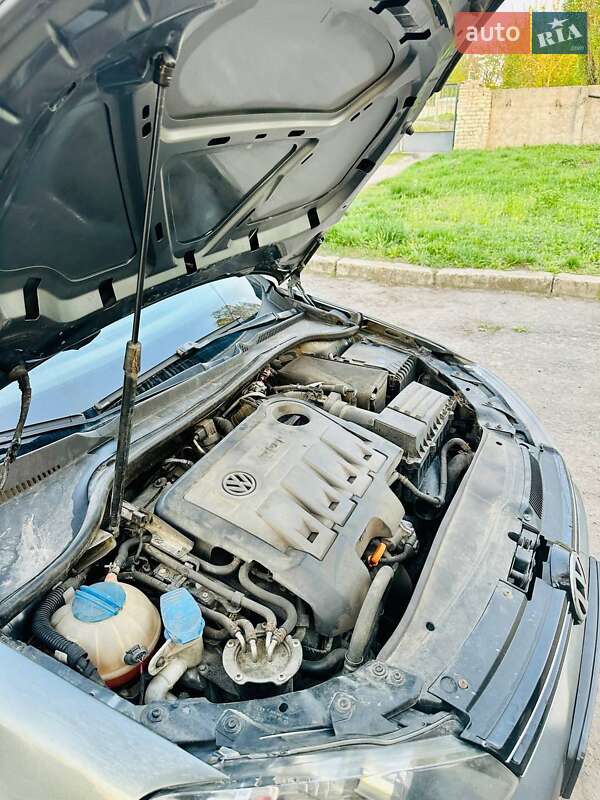 Універсал Volkswagen Golf 2013 в Харкові