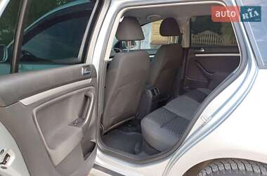 Універсал Volkswagen Golf 2011 в 
